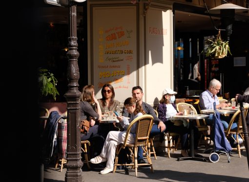 Mindful Eating at Restaurants: Techniques for Optimal Nutrition