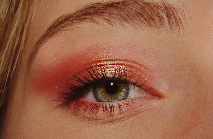 Mastering the Art of Creating a Flawless Makeup Base: Tips and Tricks
