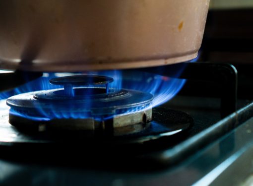 Gas Stoves vs. Electric: Which is Safer for You and the Environment?