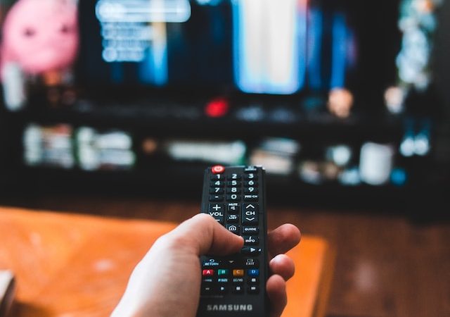 From Cable to Streaming: How the Internet Revolutionized TV Watching