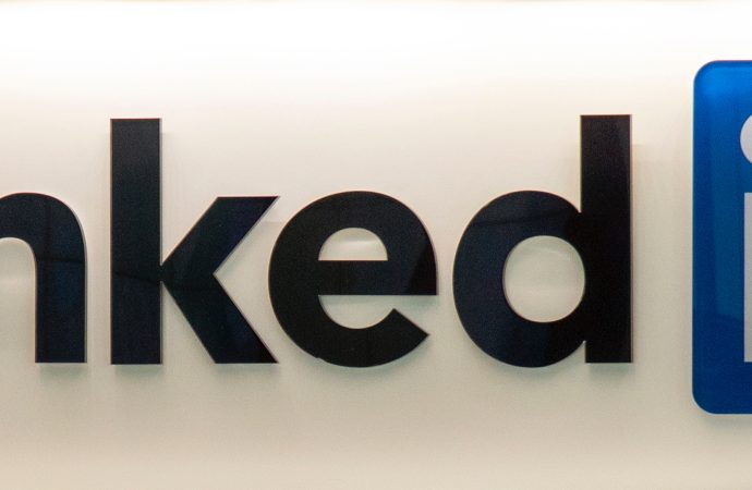 Networking 101: The Ultimate Guide to Using LinkedIn For Job Hunting Success