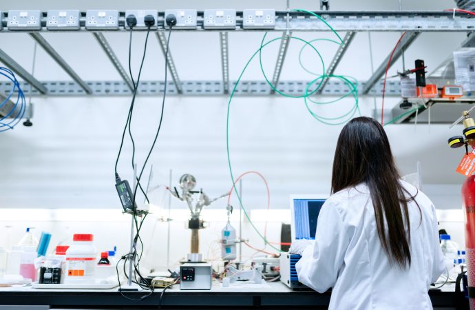 Revolutionizing Science Education: How Classroom-to-Lab Programs are Changing the Game