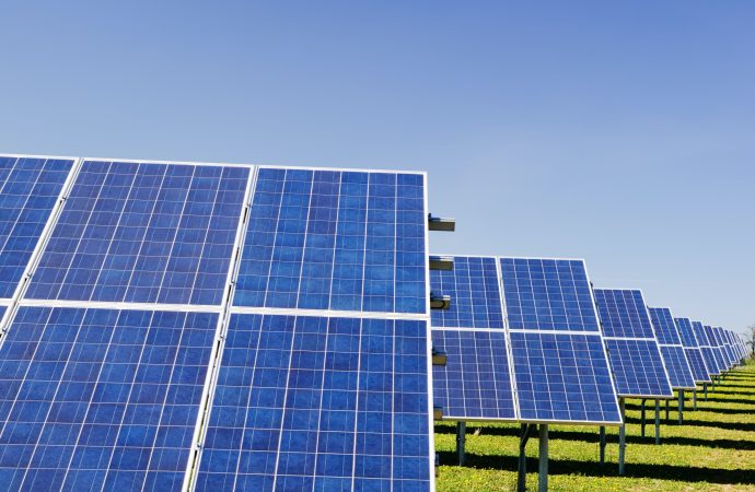 Solar Energy Goes Mainstream: A Look at the Increasing Popularity of Solar Power in America