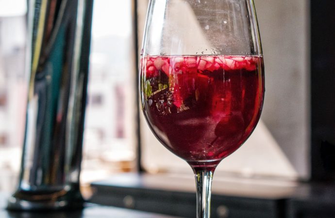 The Shirley with a Twist: Is the Dirty Shirley the Season’s Iconic Drink?