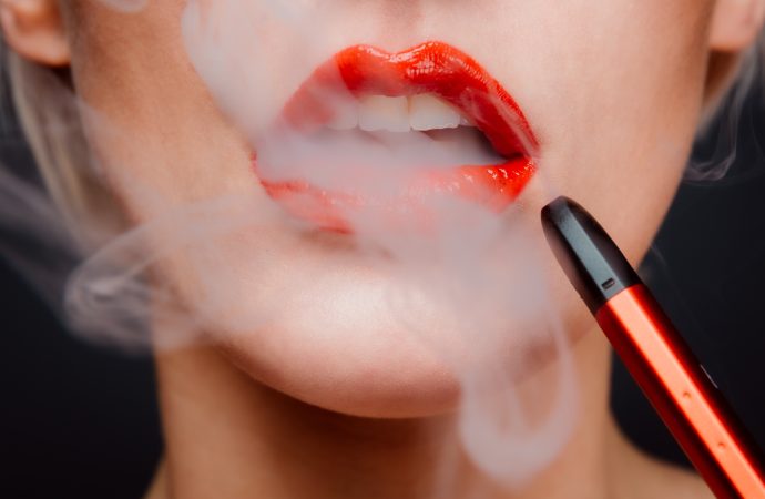 Public Health or Nanny State? Debate Rages Over Australia’s Tough Vaping Laws