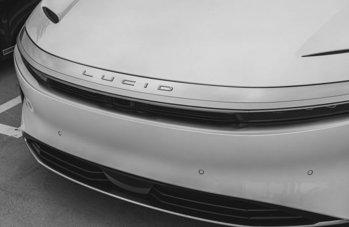 The Lucid Air: Defying Gravity with Luxury, Performance, and Electric Innovation