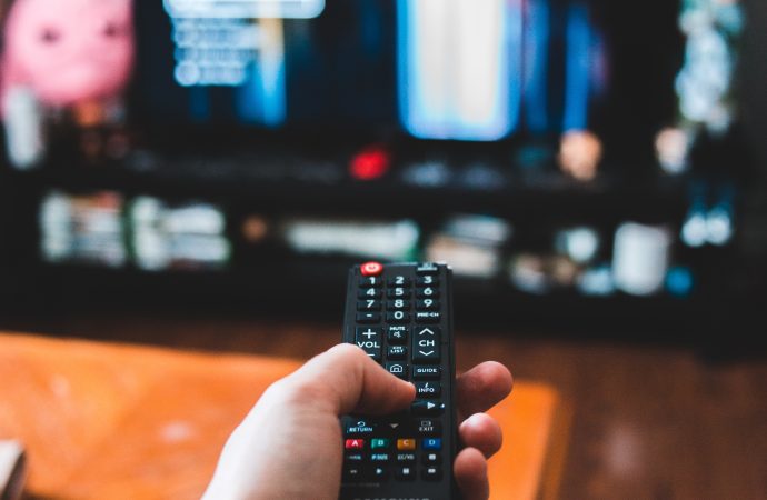 Evaluating the Impact of Streaming Services on Modern TV Show Storytelling