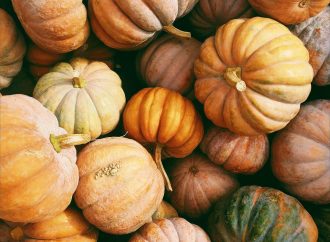 The Seasonal Table: Celebrating Nature’s Bounty in Fresh and Seasonal Foods