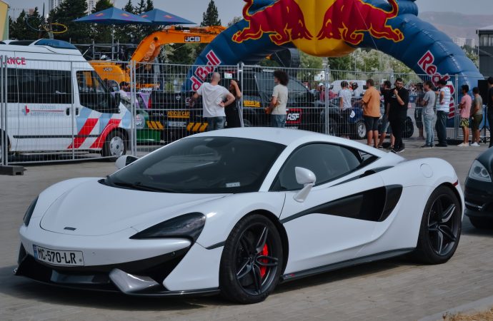 McLaren’s New Hybrid Supercar Ditches Reverse Gear for Efficiency and Speed