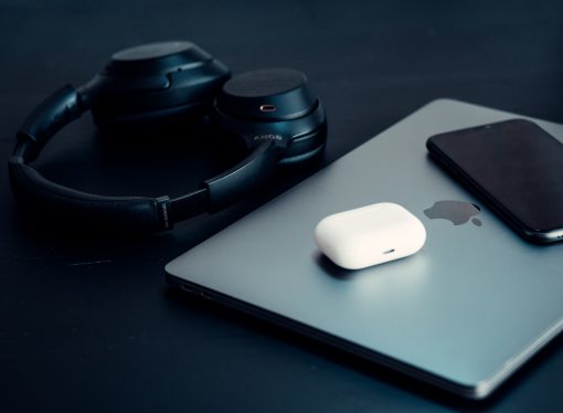 Tech Showdown: The Headset Set to Shake Up the Market as Apple’s Major Competitor!