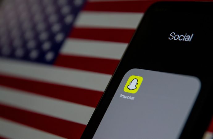 Can Snap Survive the Revenue Dip? Market Shares Fall Fast