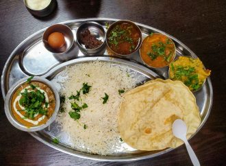 Discovering the Flavors of India: A Guide to Spices, Ingredients, and Traditional Dishes