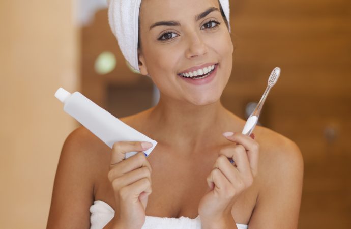 Why You Should Consider Using Toothpaste as a Natural Exfoliant