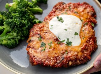 Indulge in Italian Comfort Food: Discover the Magic of Chicken Parmesan