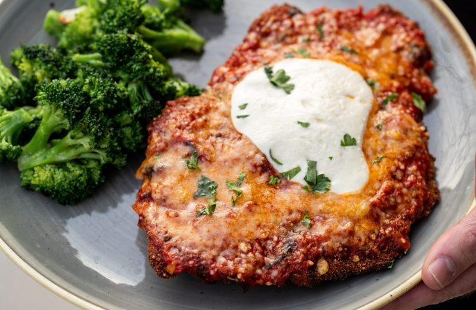 Indulge in Italian Comfort Food: Discover the Magic of Chicken Parmesan