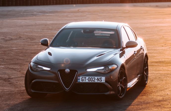Experience the Thrill of Precision: Alfa Romeo Giulia Sprint Sedan 2023