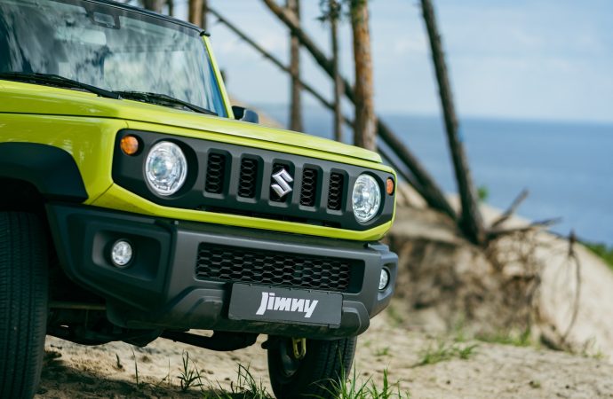 Breaking Sales Records: Suzuki Jimny Dominates the Market, Orders Soaring Despite Automatic Model Pause!