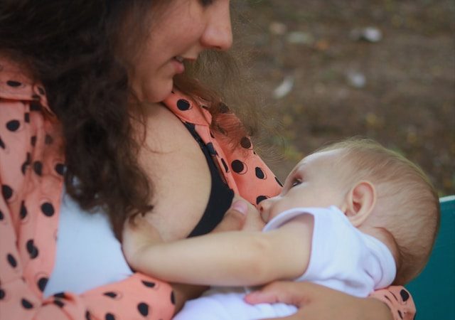 Choosing the Right Birth Control for Breastfeeding Moms