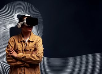 Enhance Your Visual Experience with Apple Vision Pro: The Future of Display Technology!