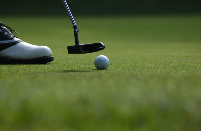 A Nail-Biting Finish: Wyndham Clark Emerges Victorious, Tops Rory McIlroy by 1 Shot to Capture his First Major Title at the US Open