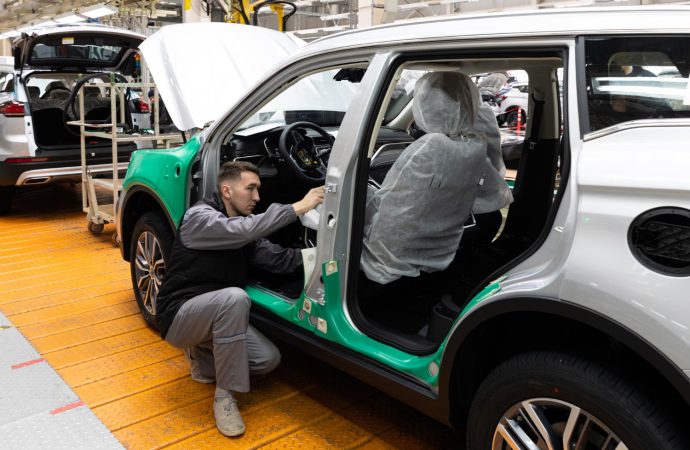 Competition Intensifies: Chinese Carmakers Threaten Japanese and Korean Brands on a Global Scale