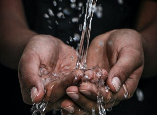 Strategies for Drinking Enough Water During Athletic Travel