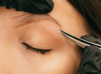 Ombré Brows vs. Microblading: Which Is More Natural Looking?