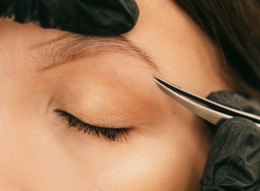 Ombré Brows vs. Microblading: Which Is More Natural Looking?
