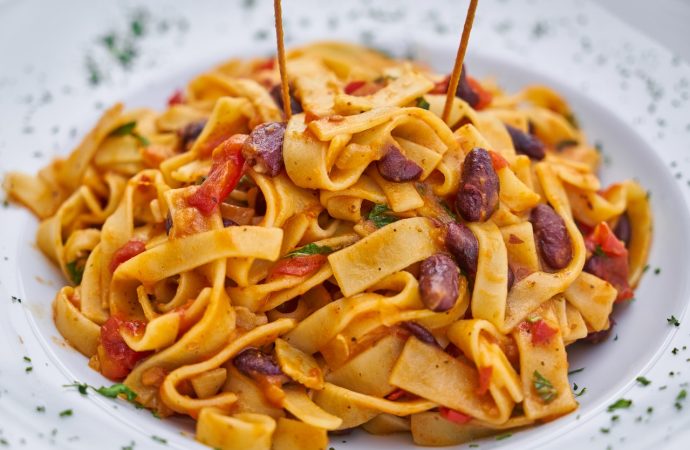 Effortless Comfort: Try This Easy 15-Minute Cheese and Pepper Pasta Recipe