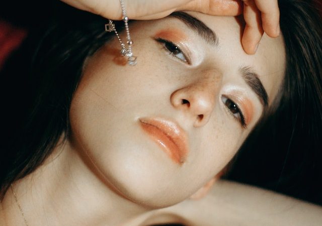 The Surprising Link Between Diet and Acne in Your 20s
