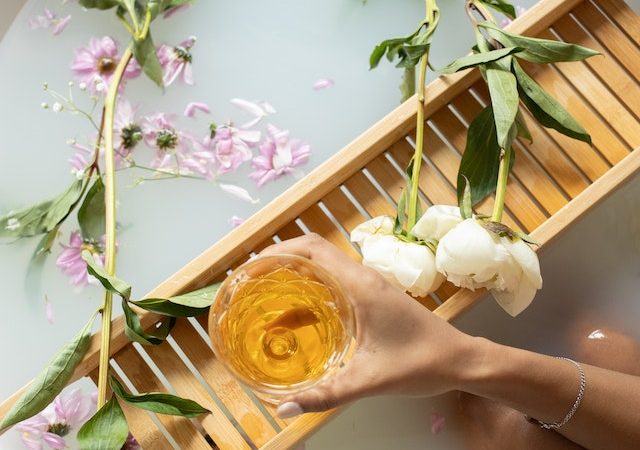 Creating the Perfect Ambience: Tips for Setting the Mood in Your At-Home Spa