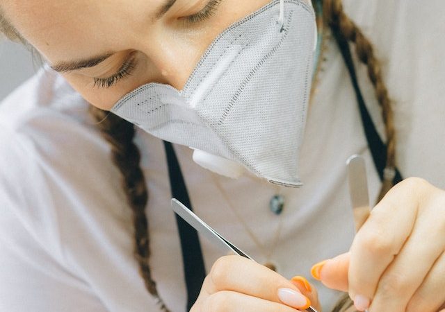 Holiday Tipping Etiquette: How Much to Tip Your Hairstylist, Manicurist and More