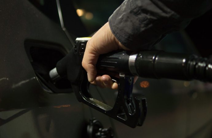 Supply Worries Drive Oil Prices Higher in the Market