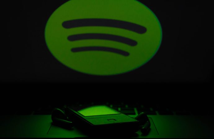 Podcast Pivot: Spotify Announces Workforce Downsizing with Focus on Podcasting Division