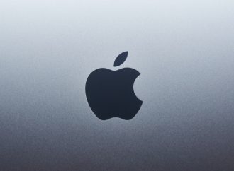 Record-Breaking Success: Apple Surges as the Launch of Mixed-Reality Headset Looms