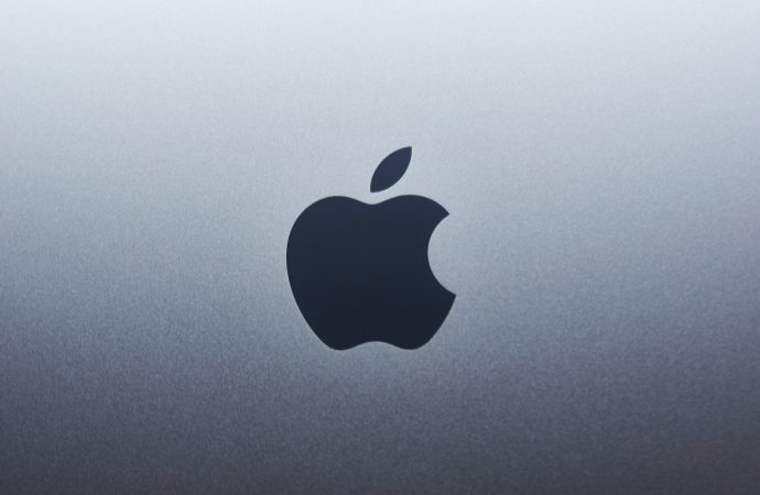 Record-Breaking Success: Apple Surges as the Launch of Mixed-Reality Headset Looms