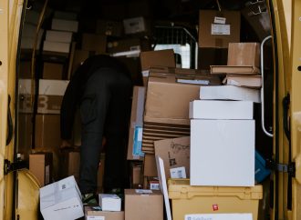 Navigating Surging Shipping Expenses: How Retailers Respond to the Price of Convenience