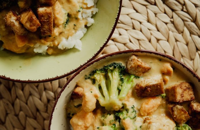 Simplify Your Cooking: Dive into the Creamy Goodness of One-Pan Chicken and Broccoli