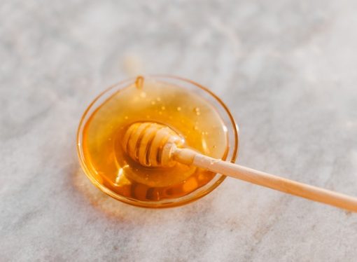 Say Goodbye to Acne and Blemishes: Try These 20 Homemade Honey Face Packs