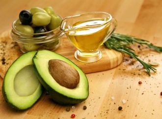 Avocado vs. Olive Oil: Choosing the Best for Your Cooking