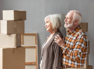 Navigating Senior Housing Options and Downsizing Strategies