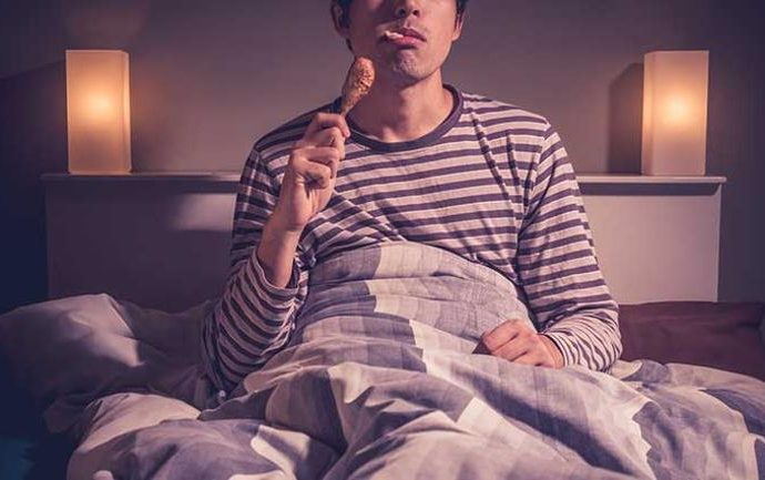 Midnight Mistakes: Foods to Avoid Before Bedtime