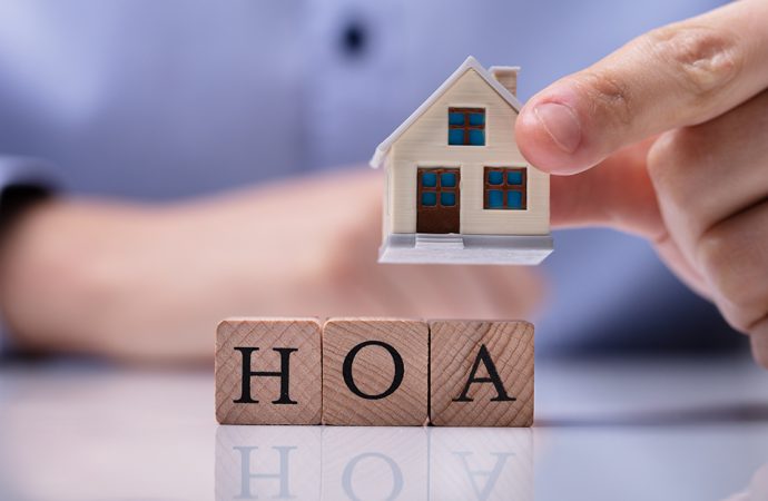 Navigating Homeowners Associations (HOAs): Your Comprehensive Guide