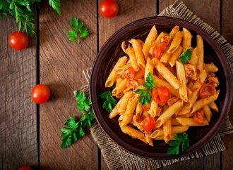 Tomato Triumph: Speedy Garden-Fresh Pasta Celebrating Perfect Peak Tomatoes