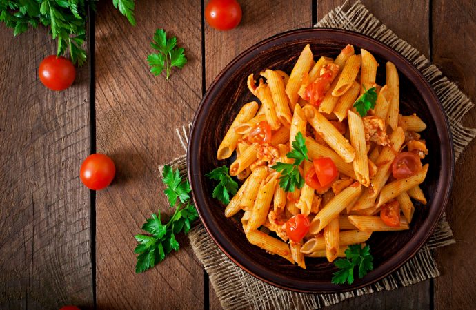 Tomato Triumph: Speedy Garden-Fresh Pasta Celebrating Perfect Peak Tomatoes