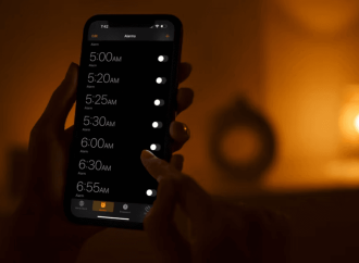 3 Easy Ways to Set a New Alarm on Your iPhone or iPad