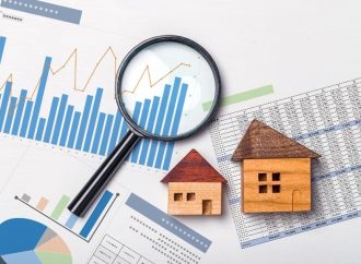 Navigating Real Estate Market Cycles: Impact on Investments