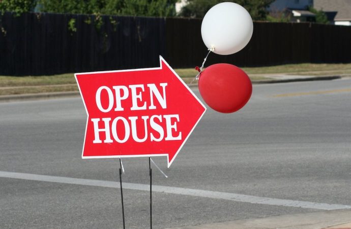 Understanding Open House: What It Is and How It Benefits Home Buyers and Sellers