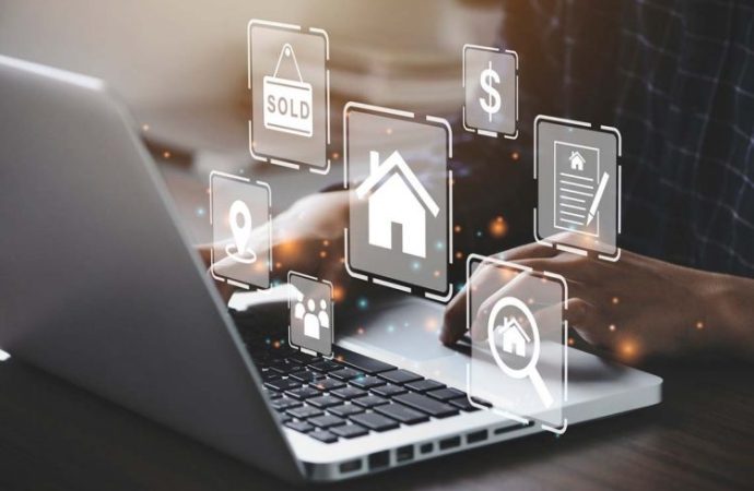 Revolutionizing Real Estate in the Digital Age: The Role of Online Platforms and Tools