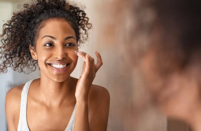 Flawless Complexion: Banish Pimple and Acne Redness with These Tips